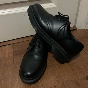 Dr Martens Mono Leather 1461